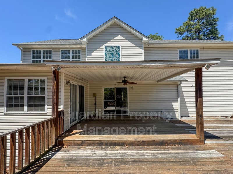 Spacious 4 Bed 2.5 Bath Home in Carolina Lakes property image