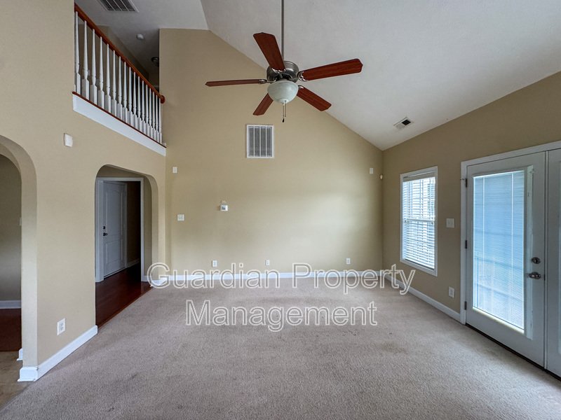 Gorgeous 3 Bed 2.5 Bath Home on Corner Lot property image