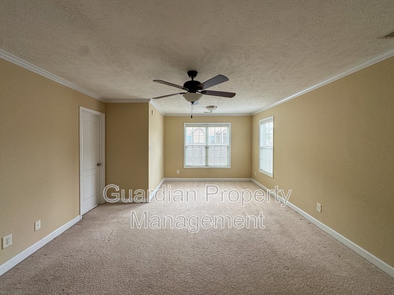 Gorgeous 3 Bed 2.5 Bath Home on Corner Lot property image