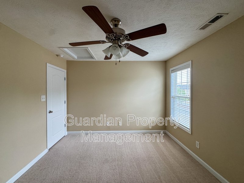 Gorgeous 3 Bed 2.5 Bath Home on Corner Lot property image