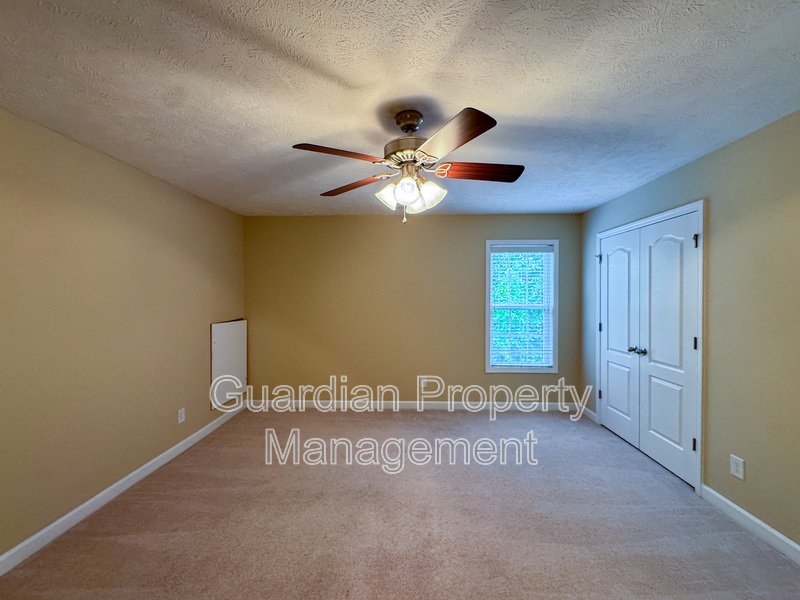 Gorgeous 3 Bed 2.5 Bath Home on Corner Lot property image