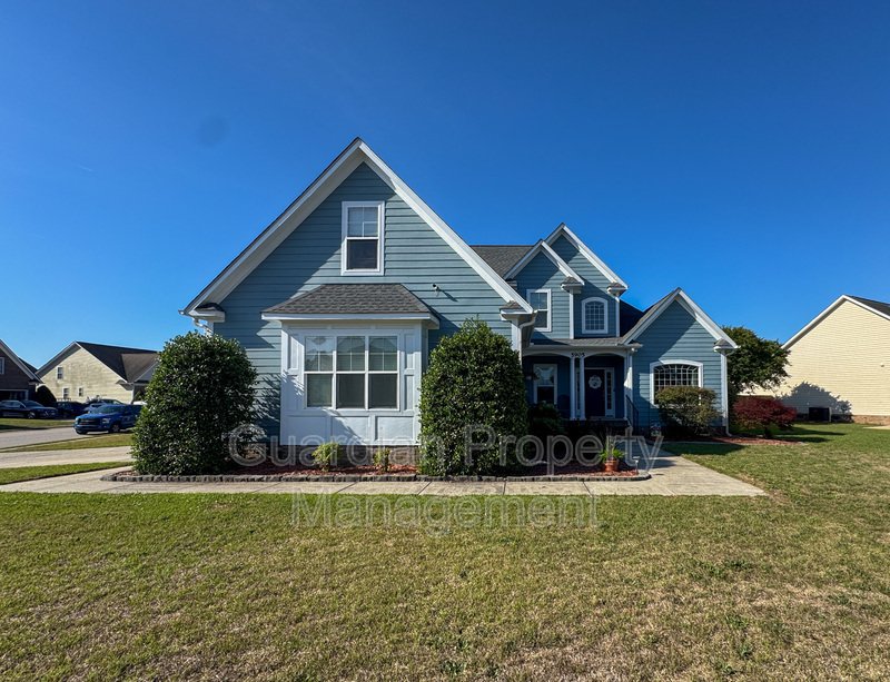 Well-Maintained 4 Bed 2.5 Bath Home with a Pool property image