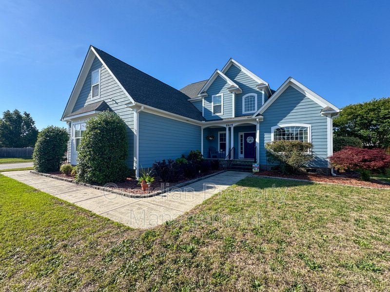 Well-Maintained 4 Bed 2.5 Bath Home with a Pool property image