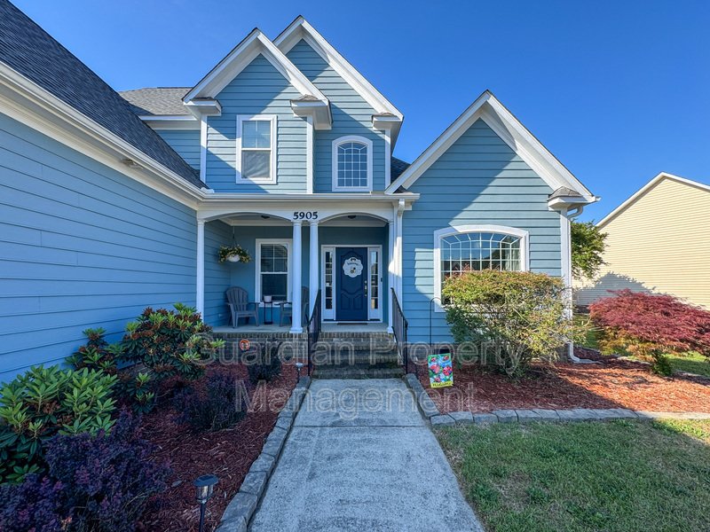 Well-Maintained 4 Bed 2.5 Bath Home with a Pool property image