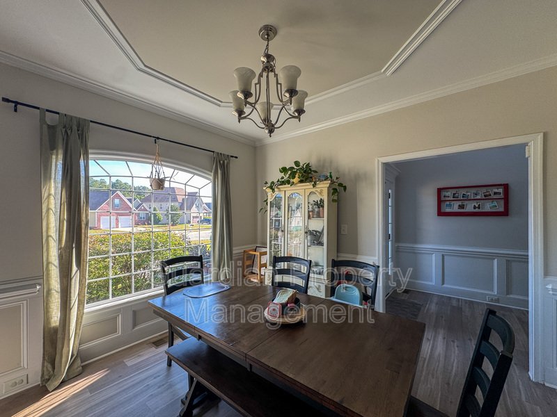 Well-Maintained 4 Bed 2.5 Bath Home with a Pool property image