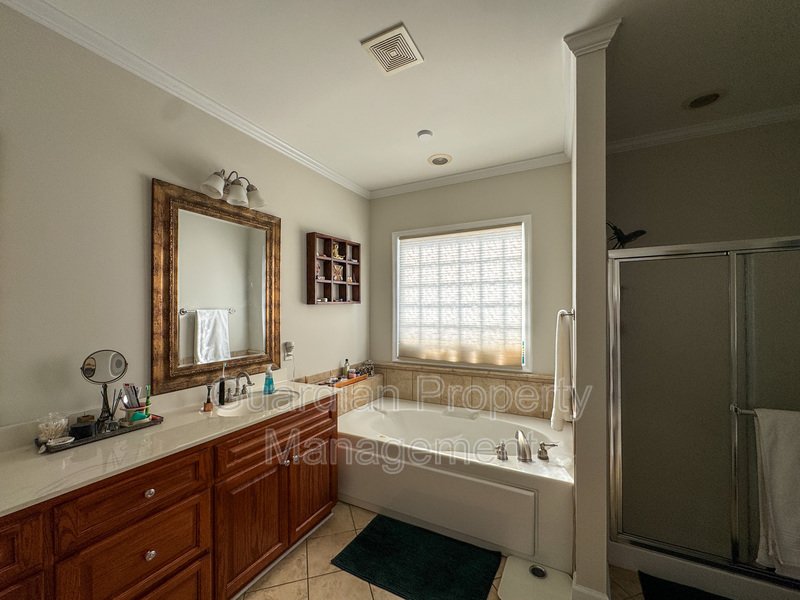 Well-Maintained 4 Bed 2.5 Bath Home with a Pool property image