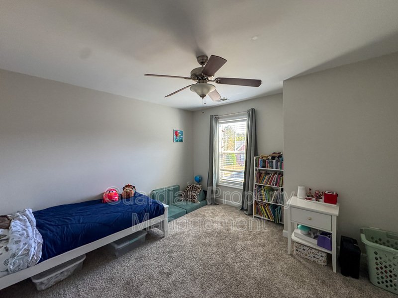Well-Maintained 4 Bed 2.5 Bath Home with a Pool property image
