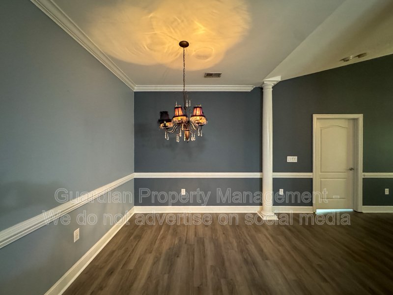 Beautiful 3 Bed 2 Bath Condo with Community Amenities property image