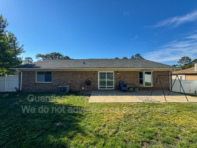 Charming 3 Bed 2 Bath Home with Fenced Yard property image