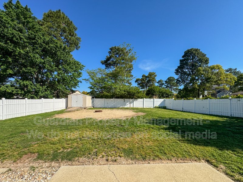 Charming 3 Bed 2 Bath Home with Fenced Yard property image
