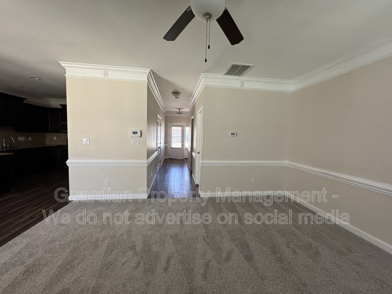 Lovely 3 Bed 2.5 Bath Townhome with Community Amenities property image