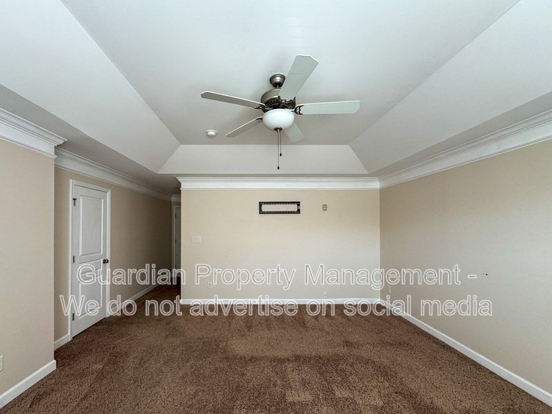 Lovely 3 Bed 2.5 Bath Townhome with Community Amenities property image