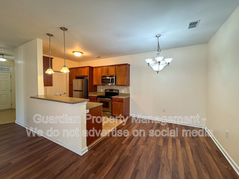 Charming 3 Bed 2 Bath Condo in Fayetteville property image
