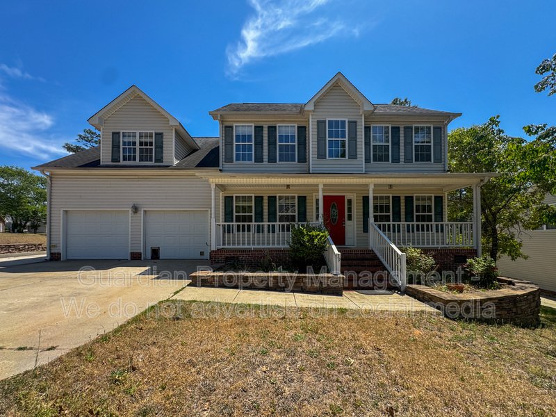 Spacious 4 Bed 2.5 Bath Home in Carolina Lakes property image