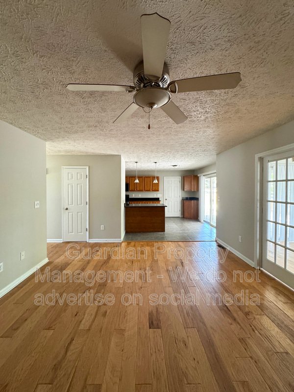 Spacious 4 Bed 2.5 Bath Home in Carolina Lakes property image