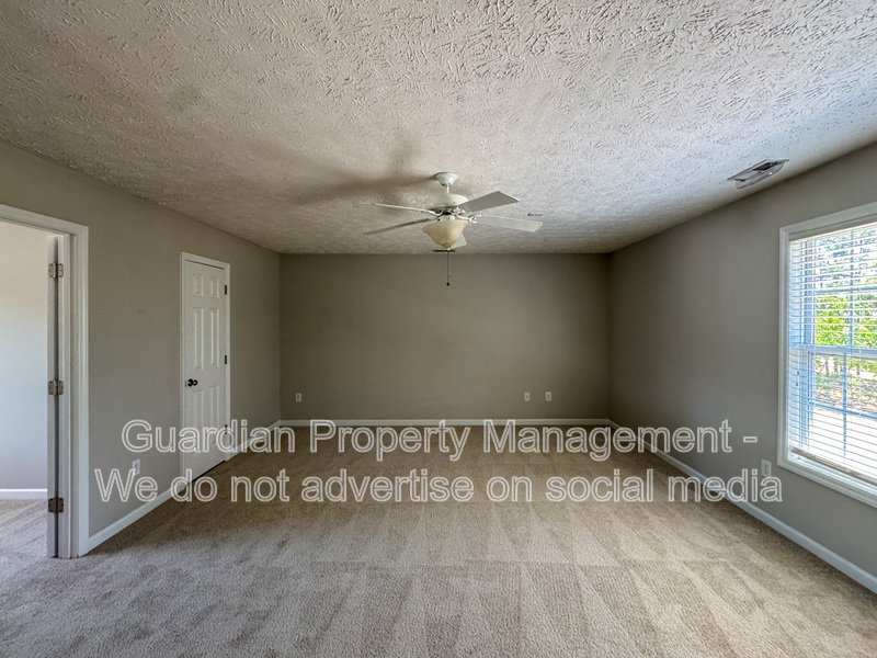 Spacious 4 Bed 2.5 Bath Home in Carolina Lakes property image