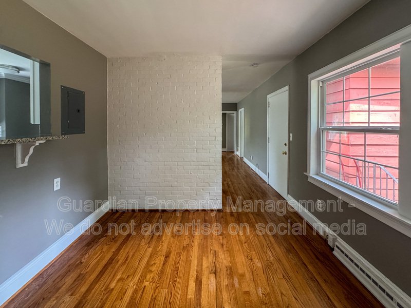 Charming 3 Bed 2 Bath Fayetteville Home property image