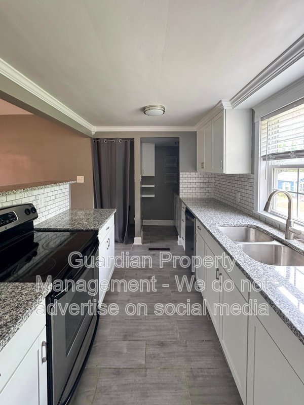 Charming 3 Bed 2 Bath Fayetteville Home property image