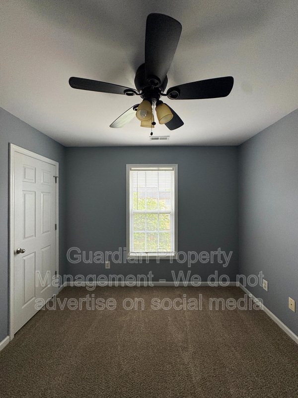 Spacious 3 Bed 2.5 Bath Home with Fenced Backyard property image