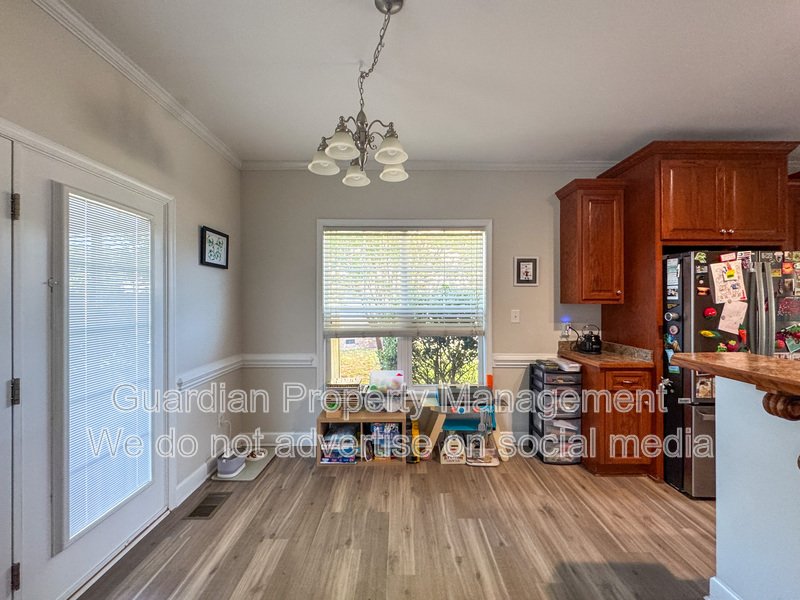 Well-Maintained 4 Bed 2.5 Bath Home with a Pool property image