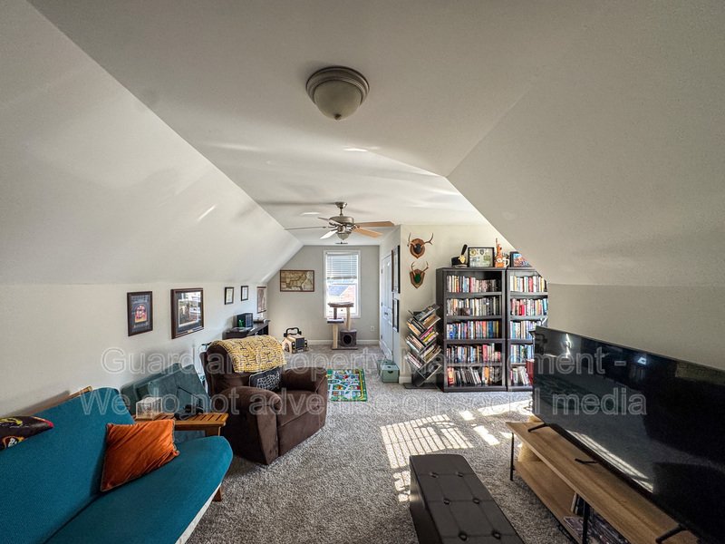 Well-Maintained 4 Bed 2.5 Bath Home with a Pool property image