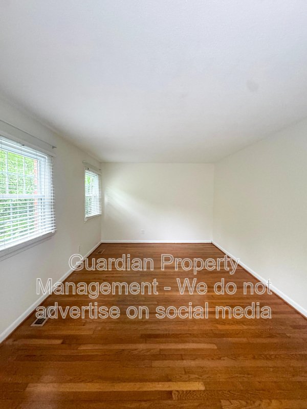 Charming 3 Bed 1.5 Bath Home Close to Fort Bragg property image
