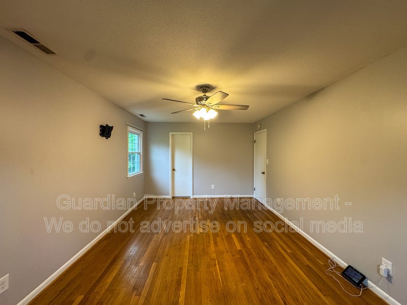 Charming 3 Bed 1.5 Bath Home Close to Fort Bragg property image