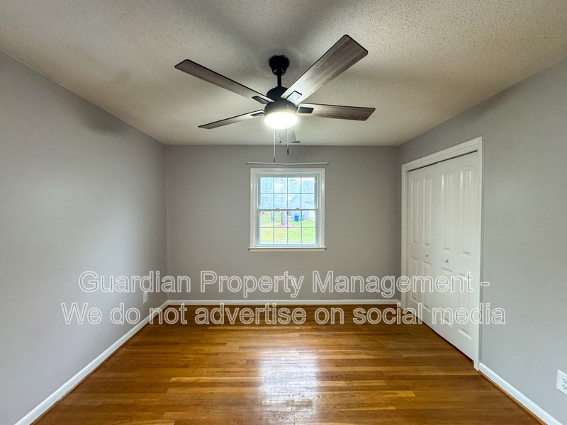 Charming 3 Bed 1.5 Bath Home Close to Fort Bragg property image