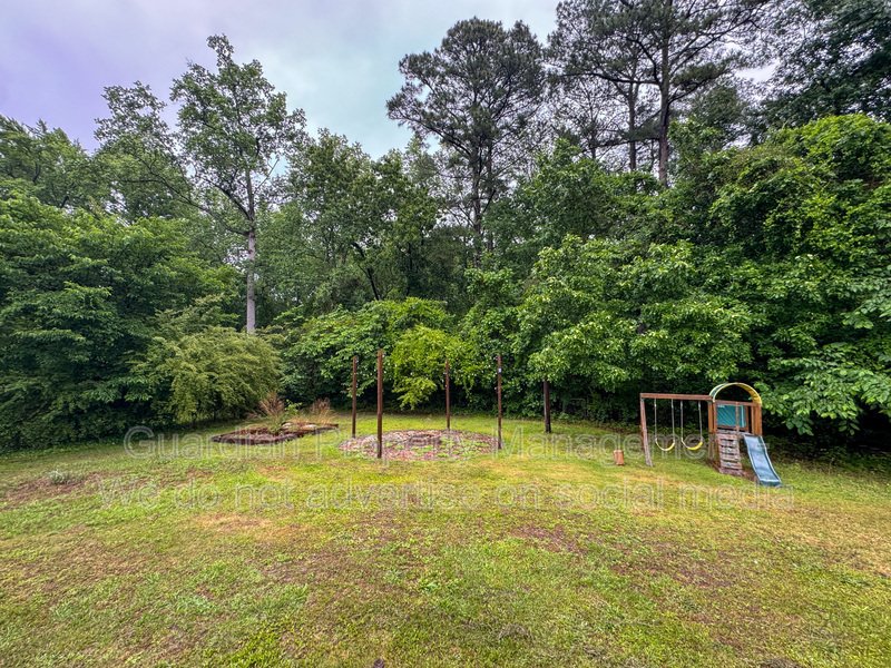 Charming 3 Bed 1.5 Bath Home Close to Fort Bragg property image