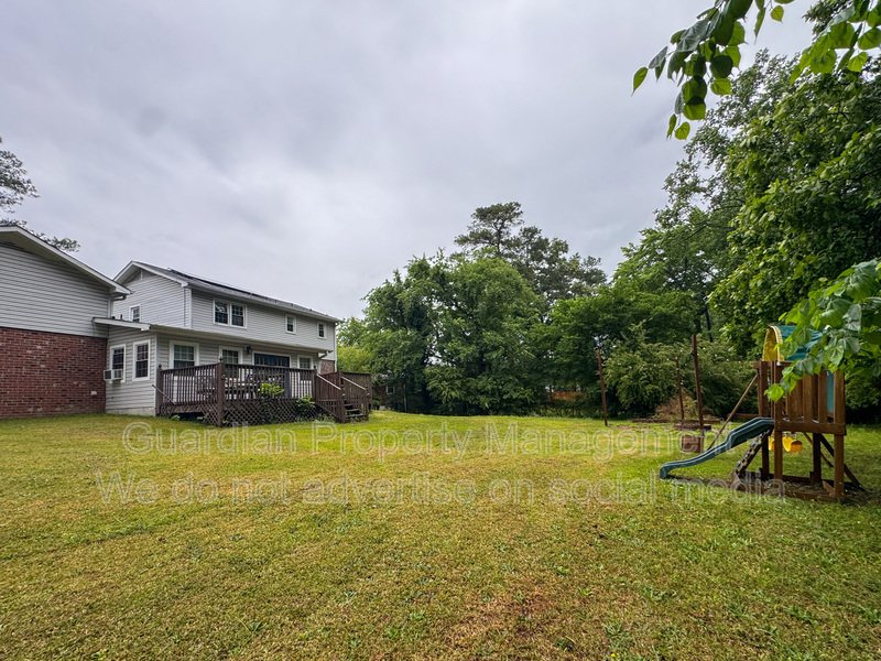 Charming 3 Bed 1.5 Bath Home Close to Fort Bragg property image
