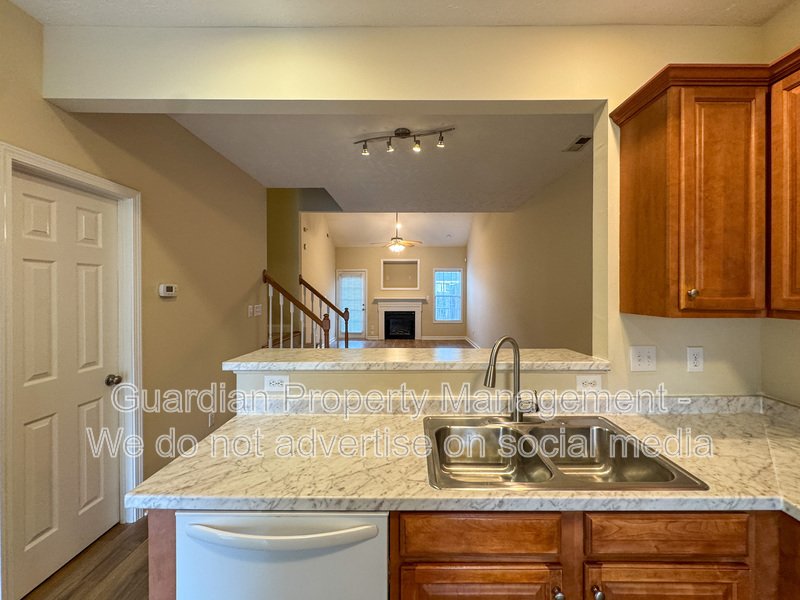 3 Bed 2.5 Bath Townhome with New Flooring and Paint property image
