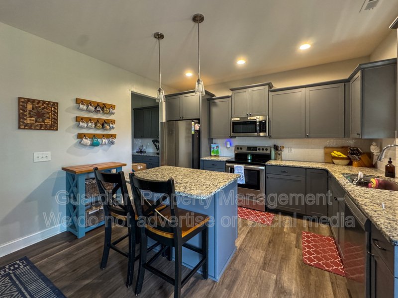 Stunning 4 Bed 2.5 Bath Home in Moore County property image