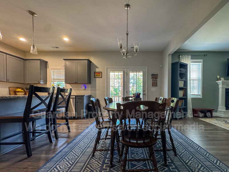 Stunning 4 Bed 2.5 Bath Home in Moore County property image