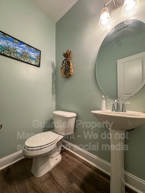 Stunning 4 Bed 2.5 Bath Home in Moore County property image