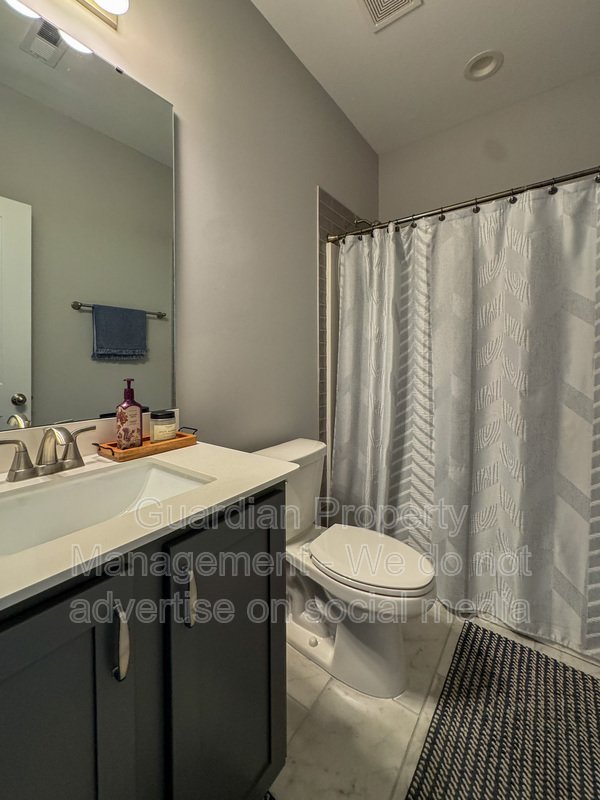 Spacious 4 Bed 3 Bed Home in Pine Forest School District property image