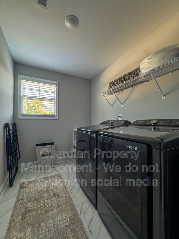 Spacious 4 Bed 3 Bed Home in Pine Forest School District property image