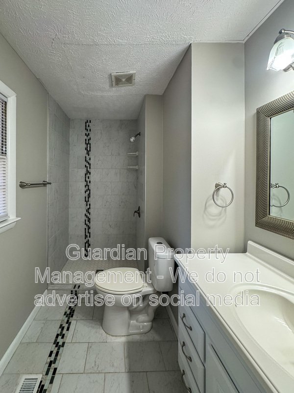 Charming 3 Bed 2 Bath Home with Fenced Yard property image