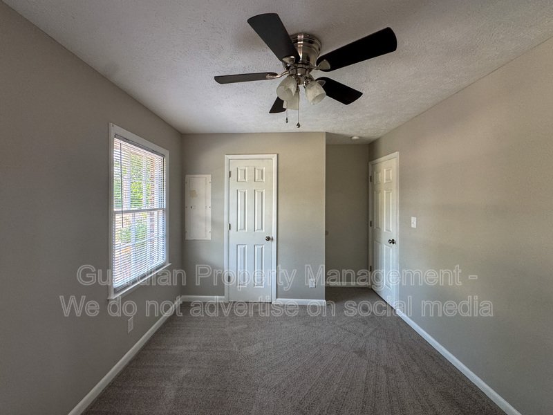 Charming 3 Bed 2 Bath Home with Fenced Yard property image
