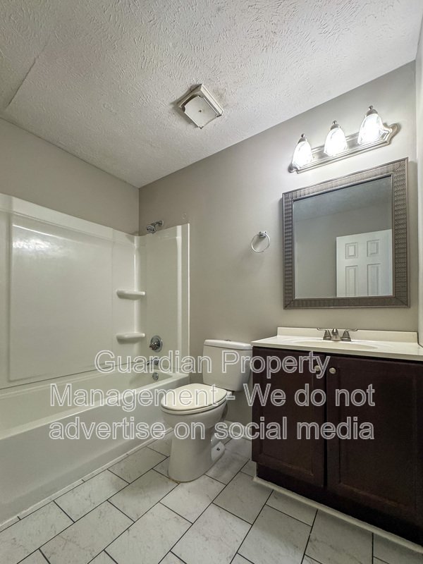 Charming 3 Bed 2 Bath Home with Fenced Yard property image