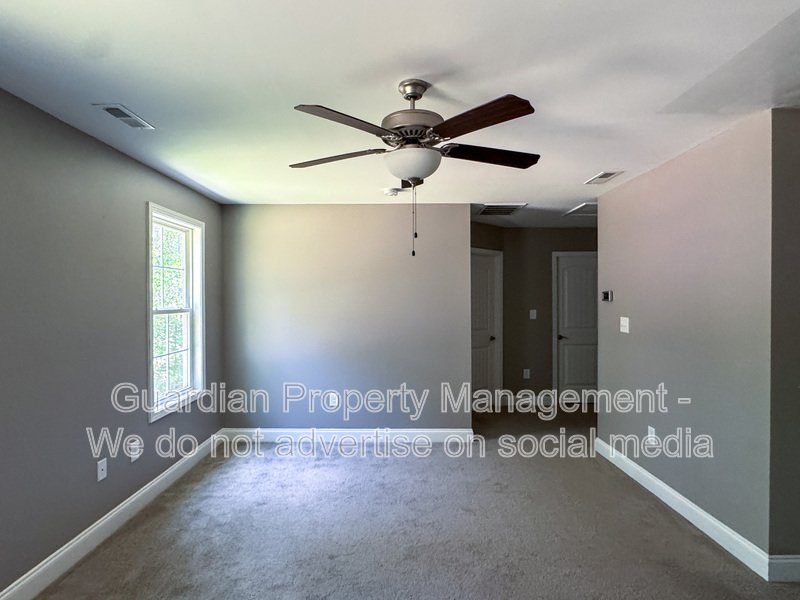 Beautiful 4 Bed 2.5 Bath Home in North Fayetteville property image