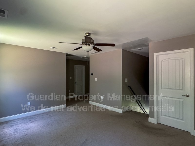 Beautiful 4 Bed 2.5 Bath Home in North Fayetteville property image