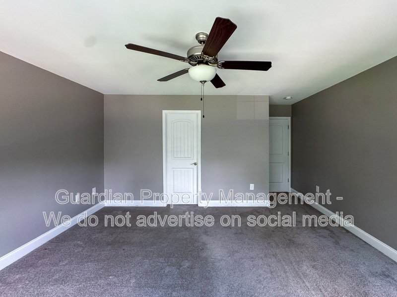 Beautiful 4 Bed 2.5 Bath Home in North Fayetteville property image