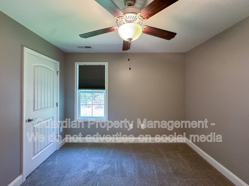 Beautiful 4 Bed 2.5 Bath Home in North Fayetteville property image