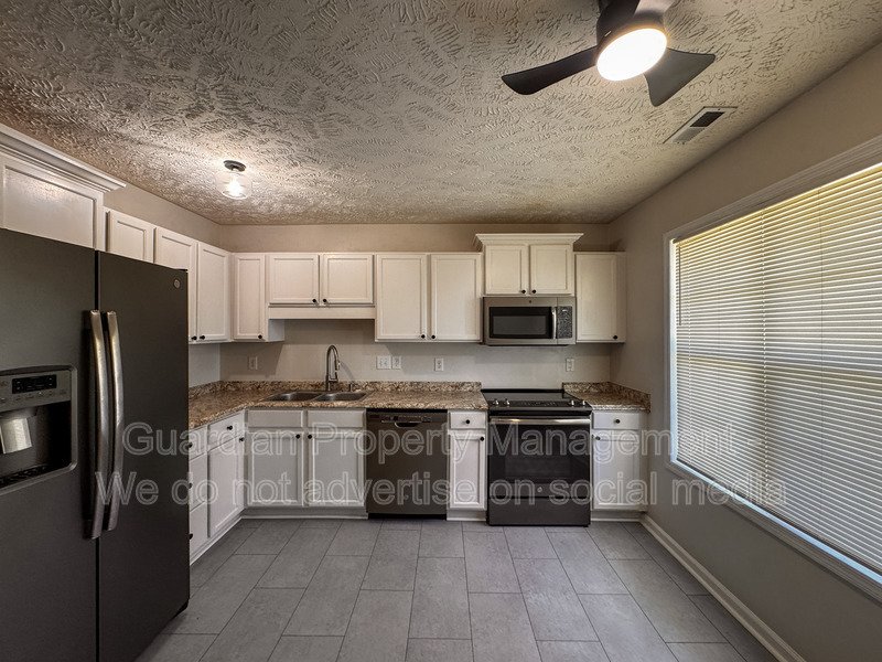 Charming 3 Bed 2 Bath Home in Cameron property image