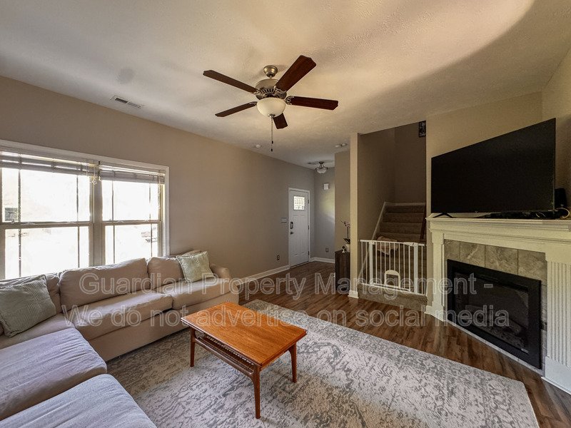 Stunning 4 Bed 2.5 Bath Raeford Home on Cul-de-sac property image