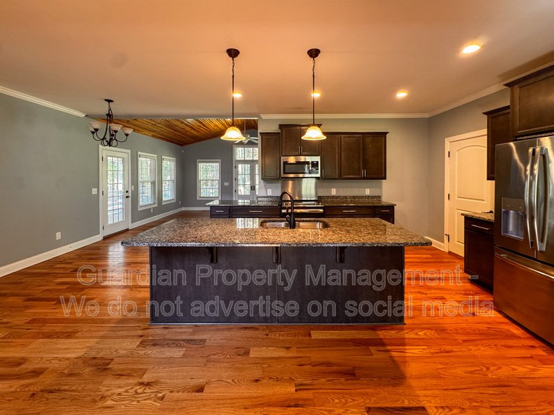 Spacious 5 Bed 3.5 Bath Home in Carthage property image