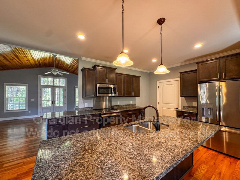 Spacious 5 Bed 3.5 Bath Home in Carthage property image