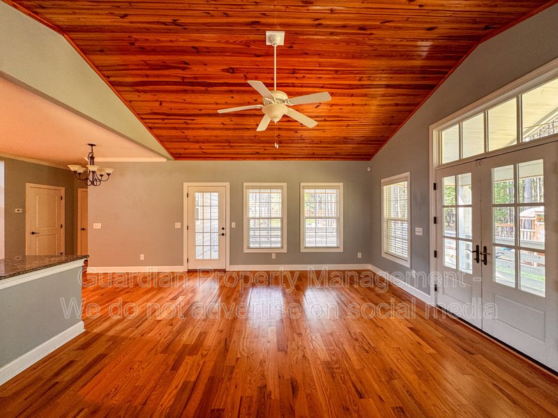 Spacious 5 Bed 3.5 Bath Home in Carthage property image