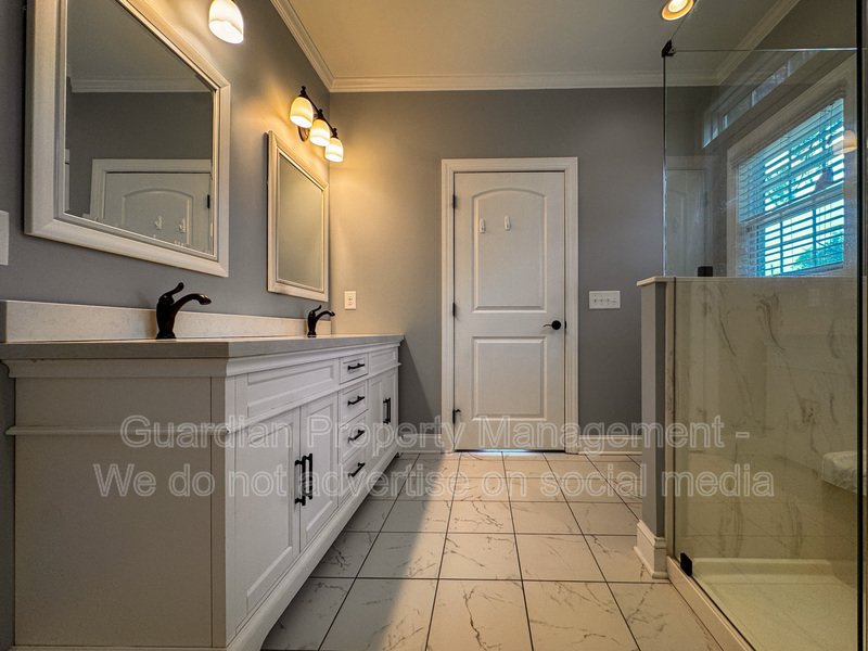 Spacious 5 Bed 3.5 Bath Home in Carthage property image