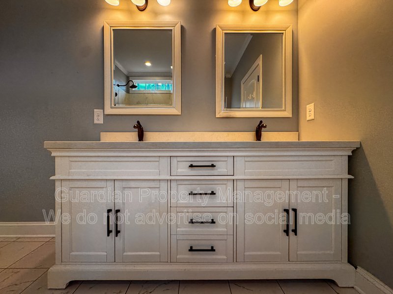 Spacious 5 Bed 3.5 Bath Home in Carthage property image